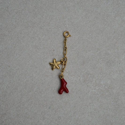 Charm chaîne Corail rouge & Mini Étoile de mer
